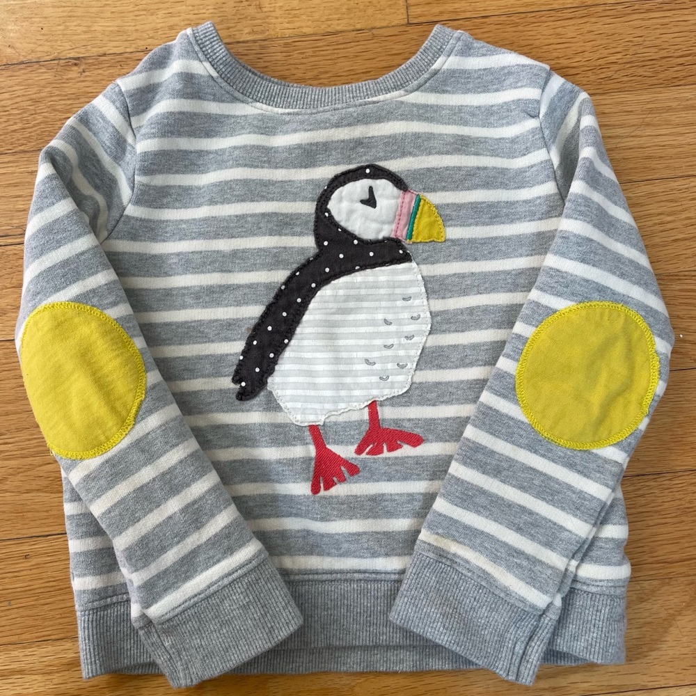 Mini boden puffer sweatshirt. Smoke free home. Size 3-4.